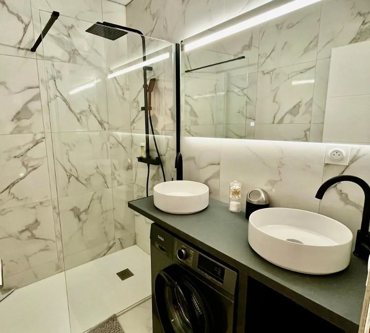 Appartement Moderne Climatise Centre-Ville Avignon Apartment