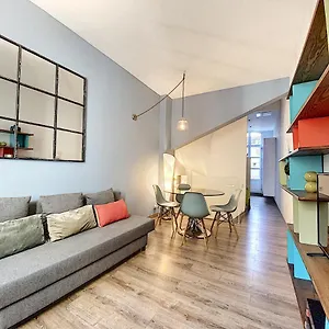 Apartment Maison 3 - Terrasse - Climatisation 10 Minutes A Pied Du Pont D'avignon, Avignon